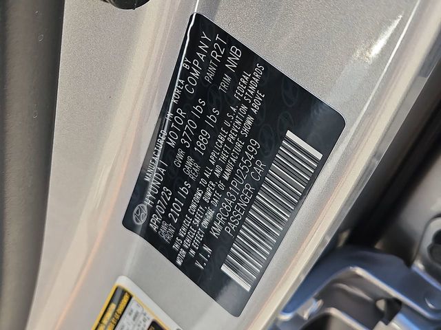 Thumbnail: 2023 Hyundai Venue - 20