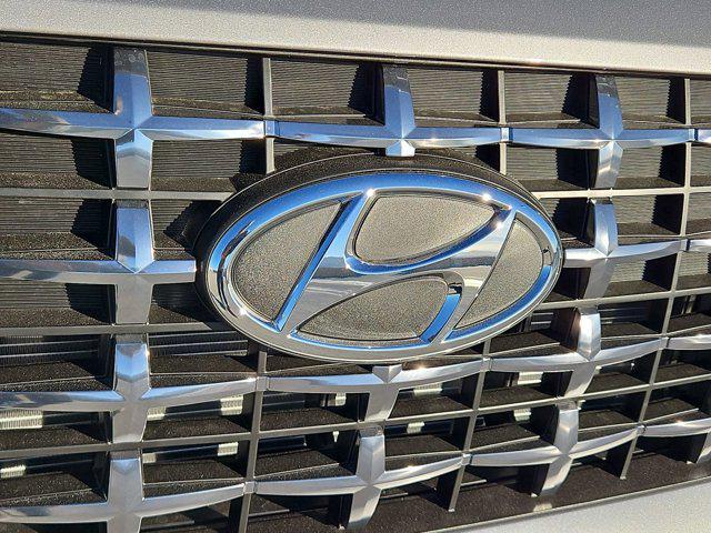 Thumbnail: 2026 Hyundai Venue - 9