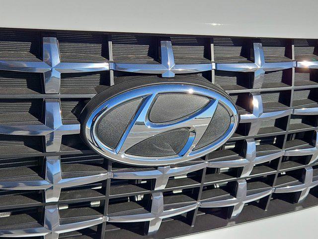 Thumbnail: 2026 Hyundai Venue - 9
