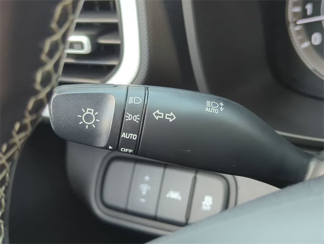 2022 Hyundai Venue Limited 16