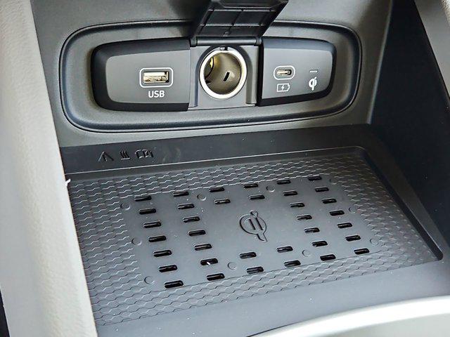 Thumbnail: 2026 Hyundai Venue - 18