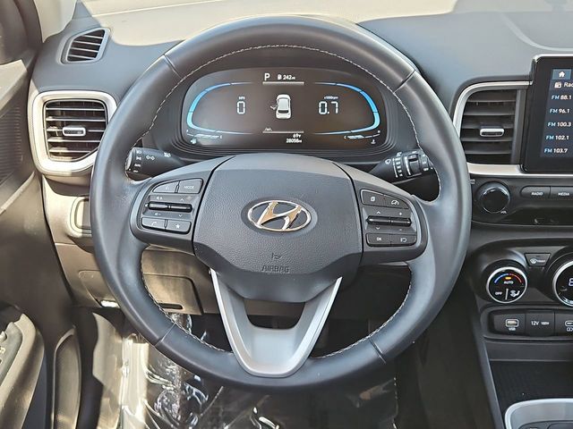 Thumbnail: 2023 Hyundai Venue - 14