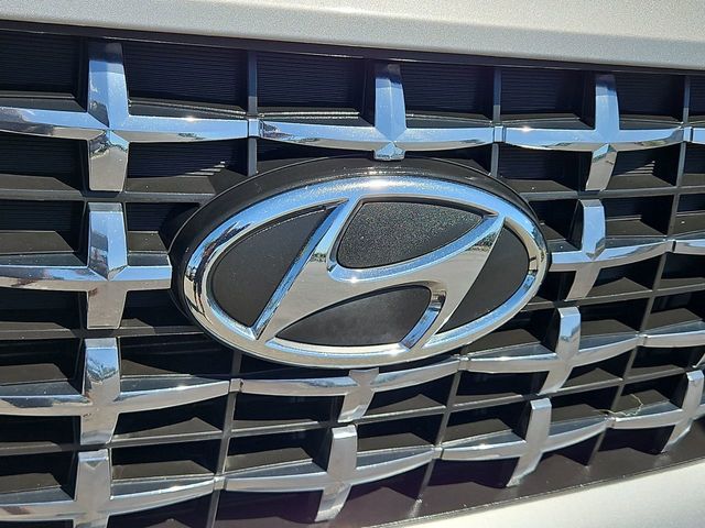 Thumbnail: 2023 Hyundai Venue - 9