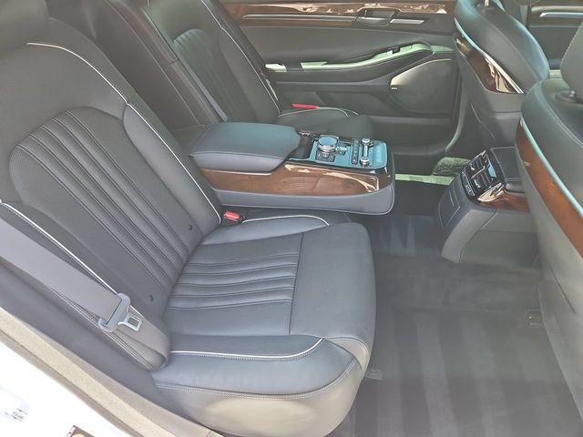 Thumbnail: 2019 Genesis G90 - 29