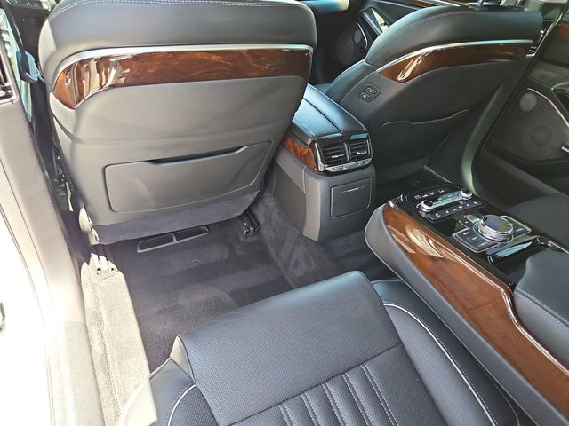 Thumbnail: 2019 Genesis G90 - 27