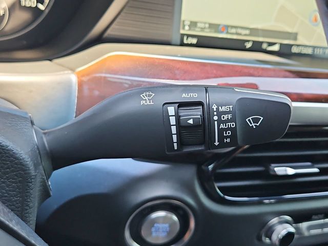 Thumbnail: 2019 Genesis G90 - 33