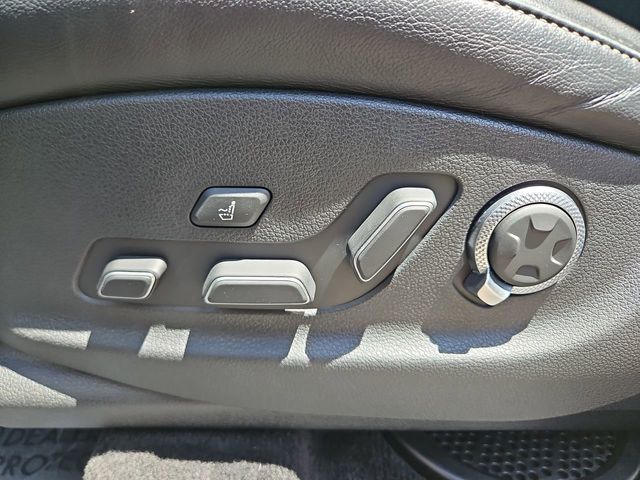 Thumbnail: 2021 Genesis GV80 - 27