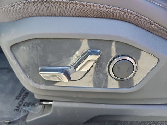 Thumbnail: 2024 Kia EV9 - 24