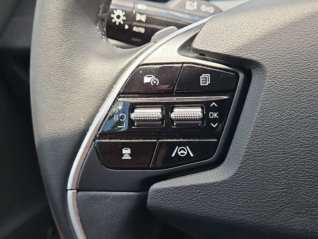 Thumbnail: 2022 Kia EV6 - 29
