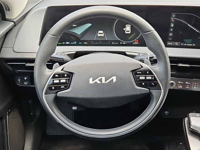 Thumbnail: 2022 Kia EV6 - 13