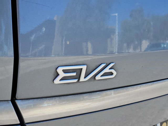 Thumbnail: 2023 Kia EV6 - 25