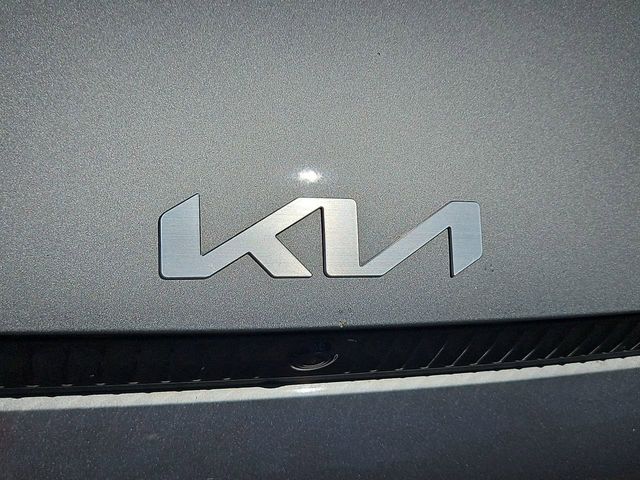 Thumbnail: 2023 Kia EV6 - 6