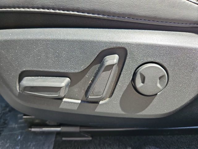 Thumbnail: 2023 Kia EV6 - 26