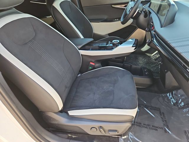 Thumbnail: 2024 Kia EV6 - 11