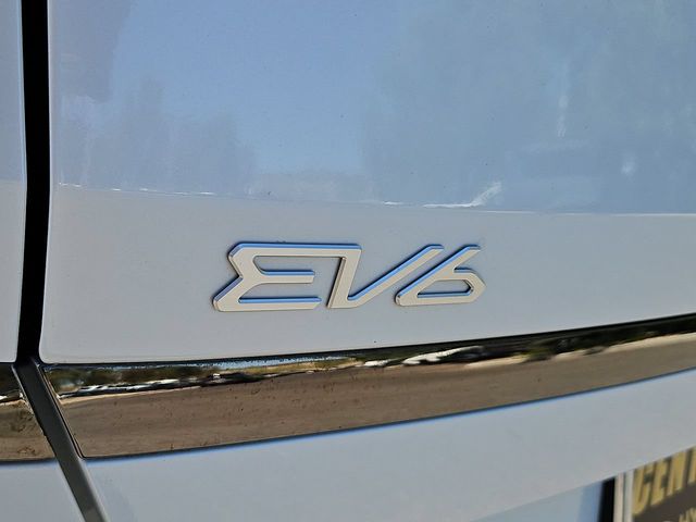 Thumbnail: 2023 Kia EV6 - 25