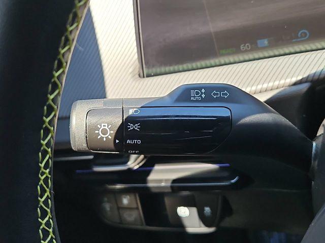 Thumbnail: 2023 Kia EV6 - 32