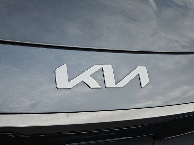 Thumbnail: 2024 Kia Niro - 7