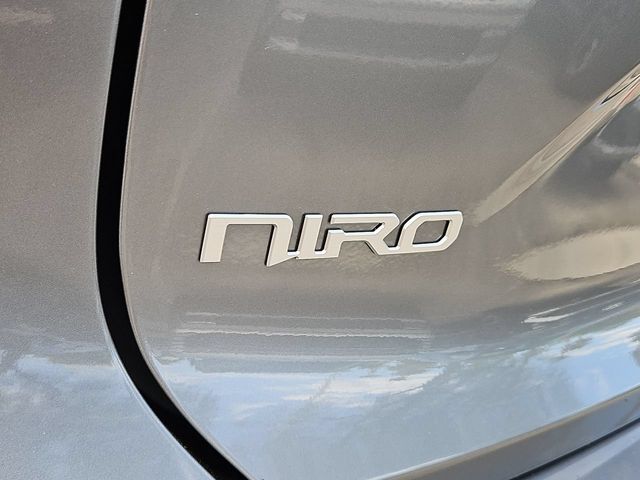 Thumbnail: 2024 Kia Niro - 24