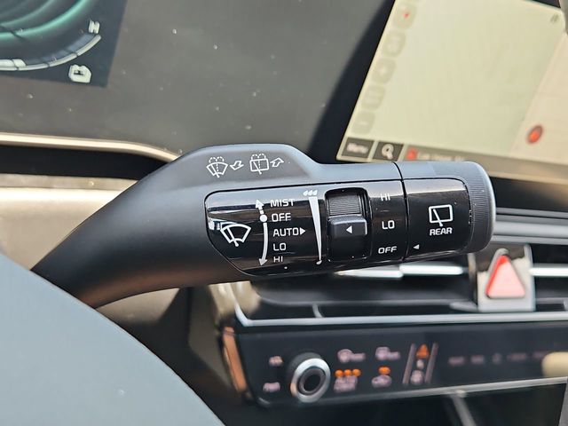 Thumbnail: 2023 Kia Niro - 15