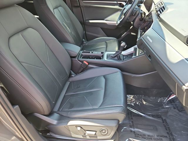 Thumbnail: 2021 Audi Q3 - 28