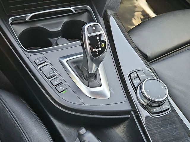 Thumbnail: 2016 BMW 3 Series - 16