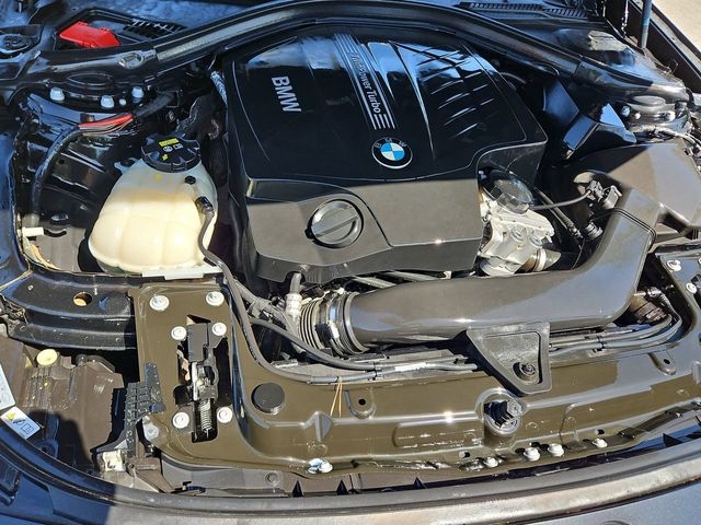 Thumbnail: 2016 BMW 3 Series - 9
