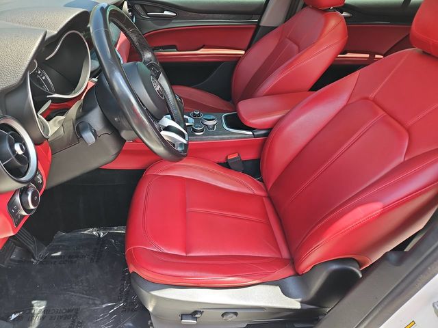 Thumbnail: 2020 Alfa Romeo Stelvio - 11