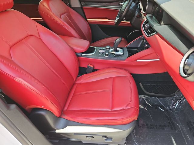 Thumbnail: 2020 Alfa Romeo Stelvio - 29