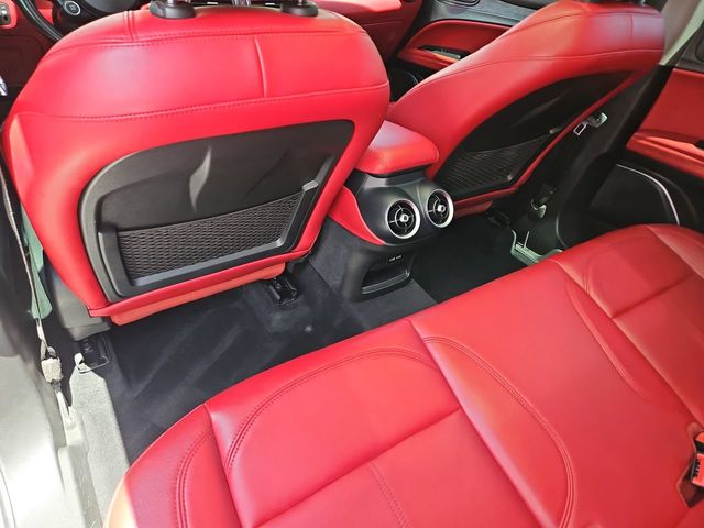 Thumbnail: 2020 Alfa Romeo Stelvio - 27