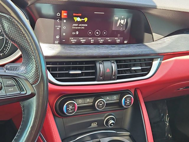 Thumbnail: 2020 Alfa Romeo Stelvio - 15