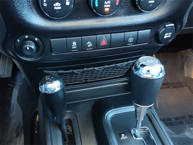 Thumbnail: 2017 Jeep Wrangler - 27