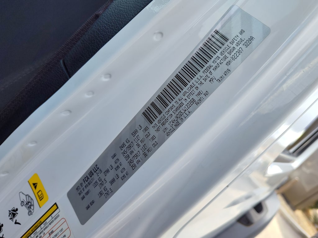 Thumbnail: 2018 Jeep Wrangler - 19