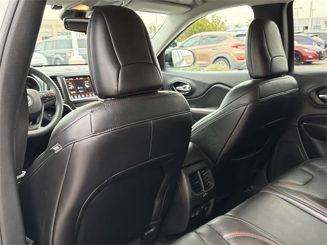 Thumbnail: 2022 Jeep Cherokee - 25