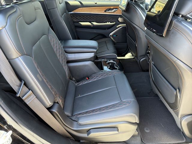 Thumbnail: 2023 Jeep Grand Cherokee L - 23