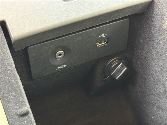 Thumbnail: 2018 Ford Taurus - 27