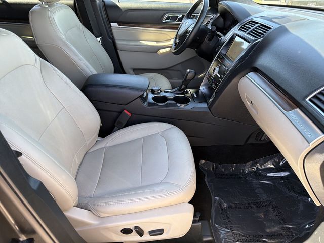 Thumbnail: 2019 Ford Explorer - 26