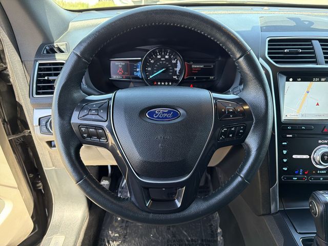 Thumbnail: 2019 Ford Explorer - 10