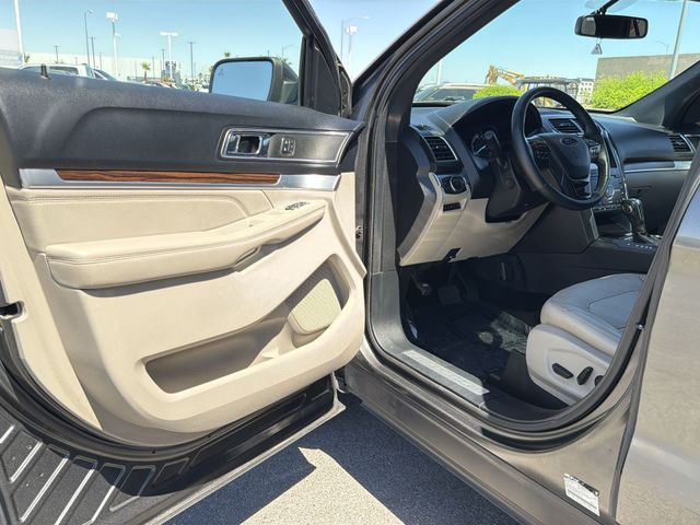 Thumbnail: 2019 Ford Explorer - 11
