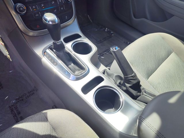 Thumbnail: 2015 Chevrolet Malibu - 15