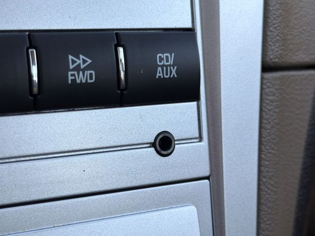 Thumbnail: 2012 Chevrolet Malibu - 24
