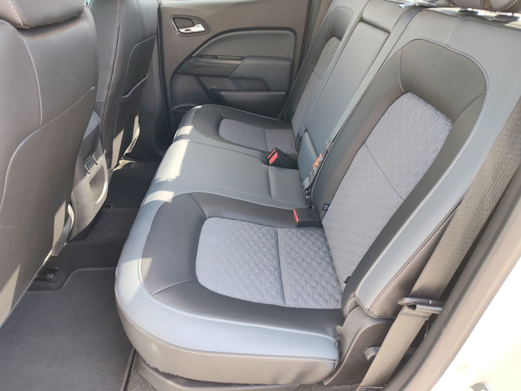 Thumbnail: 2017 Chevrolet Colorado - 22