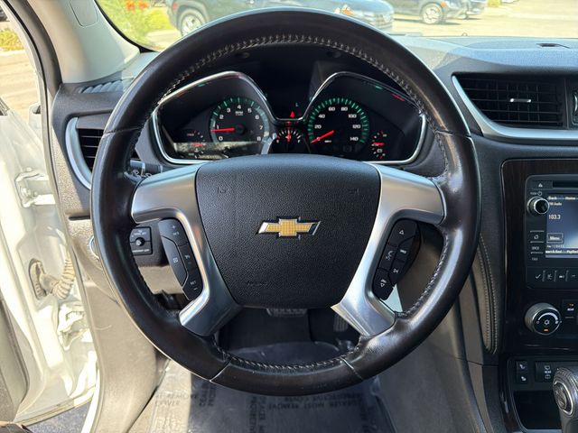 Thumbnail: 2017 Chevrolet Traverse - 9