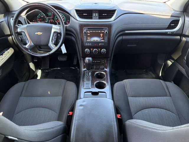 Thumbnail: 2017 Chevrolet Traverse - 2