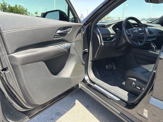 Thumbnail: 2020 Cadillac XT4 - 21
