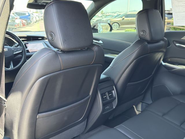 Thumbnail: 2020 Cadillac XT4 - 13
