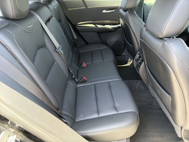 Thumbnail: 2020 Cadillac XT4 - 25
