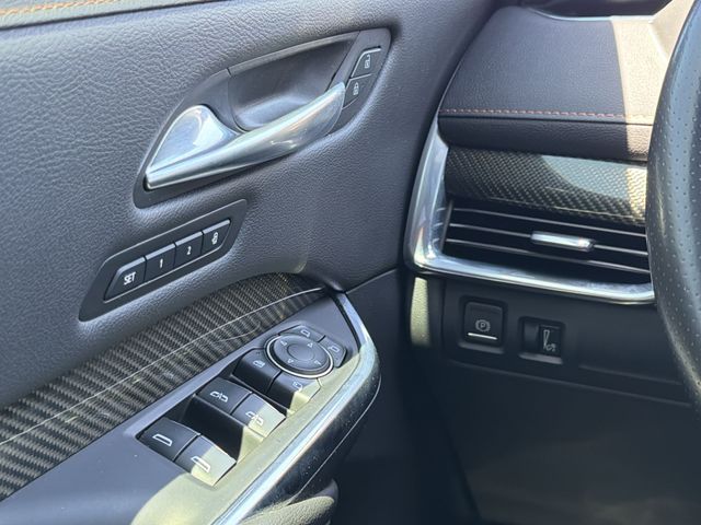 Thumbnail: 2020 Cadillac XT4 - 22
