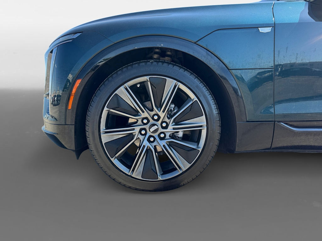 Thumbnail: 2024 Cadillac Lyriq - 7