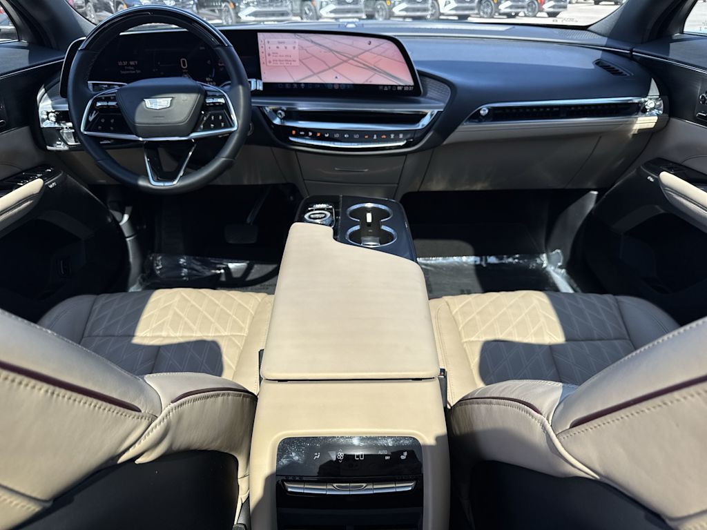 Thumbnail: 2024 Cadillac Lyriq - 2