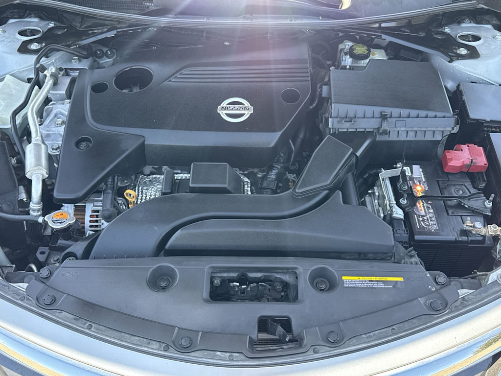 Thumbnail: 2014 Nissan Altima - 9